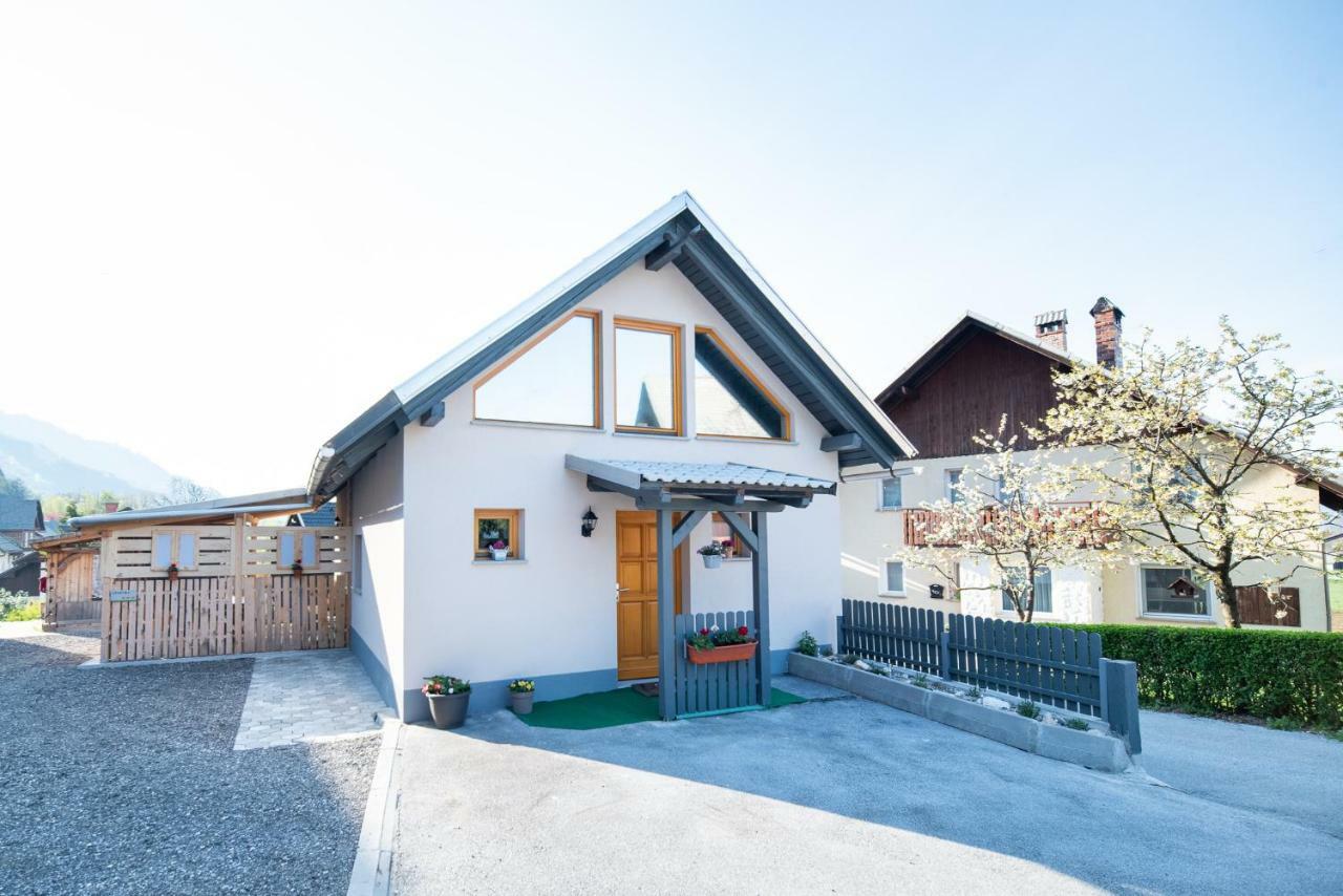 Guest House Pr' Čut Zirovnica Eksteriør billede